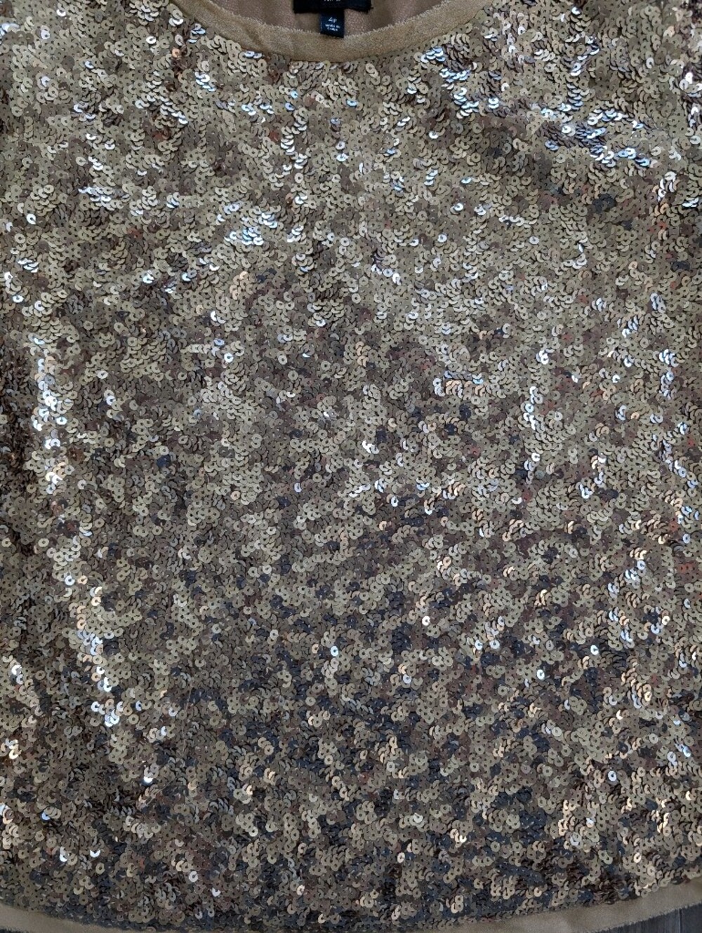 Talbots Gold Sequin Short Cap Sleeve Tee With Internal Lining (SiZe 4 Petite) - Picture 2 of 6